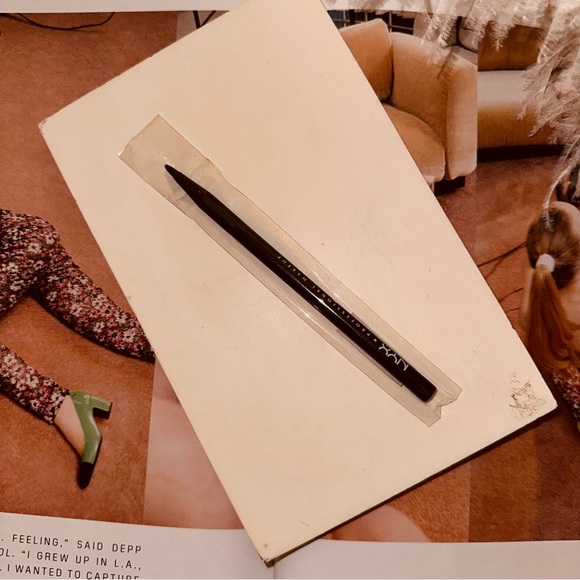 NYX PRO Brush 20 - Picture 2 of 3